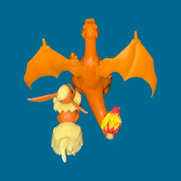 Jazwares PoKéMoN Battle Feature Charizard Evee Flaron Deluxe Figures 4.5’ A31 - Picture 6 of 11